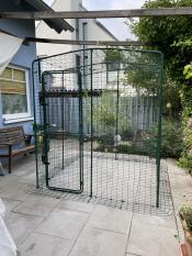 Easy to assemble & stable