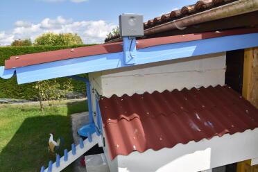 The control panel can be placed away from the door.