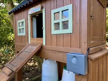 Adaptable to fit small timber coop
