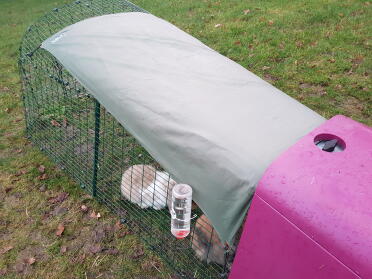 Diese schöne abdeckung hält den regen ab!