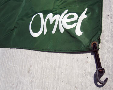 Omlet clip bungee sul parasole