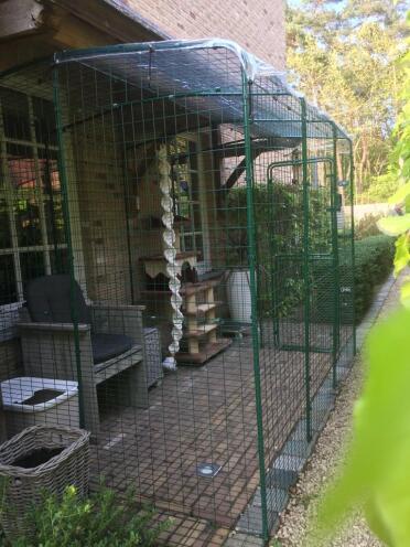 Omlet Catio