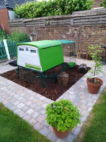 The coop can adapt to any of your gardening needs