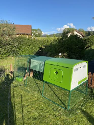 The cube looks great in every garden!