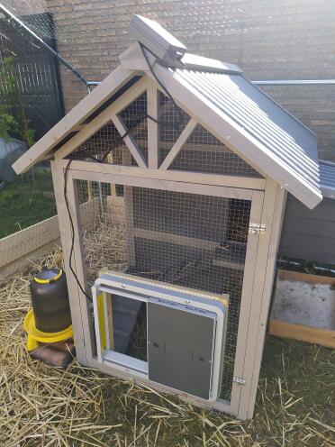 The autodoor can be attached to mesh not just wood!