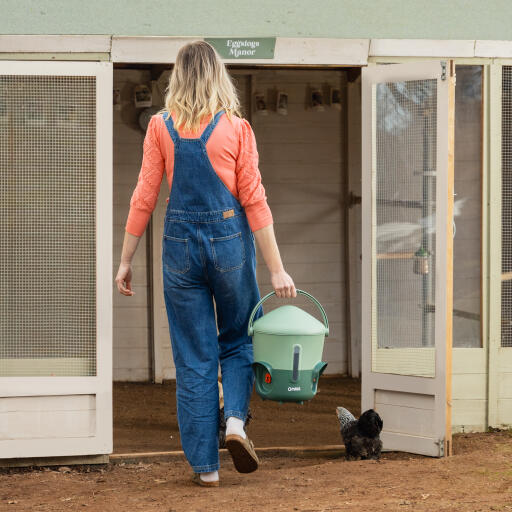 Omlet insulated waterer is easy to fill and carry