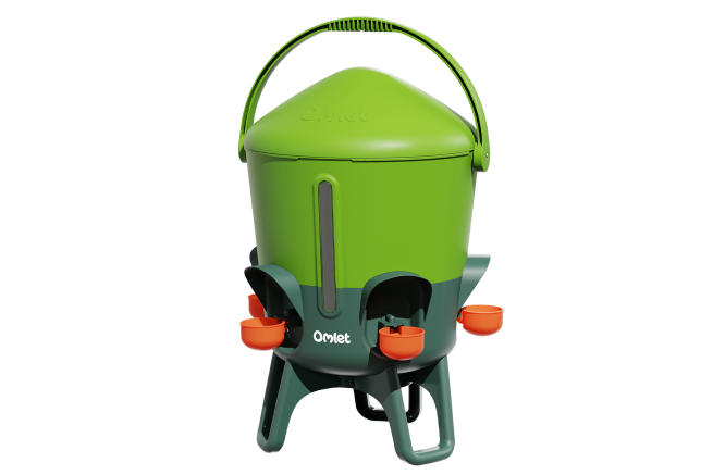 Insulated stay clean chicken waterer