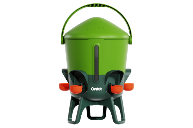 Omlet insulated waterer with cups and nipples