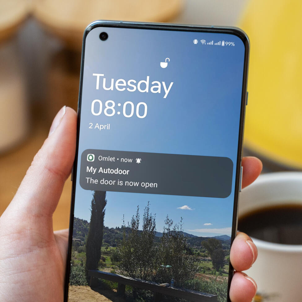 Gros plan sur la notification de la porte automatique intelligente du poulailler